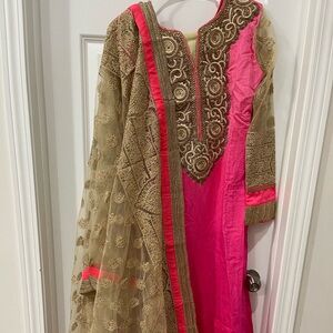 Pink/Gold Punjabi Suit